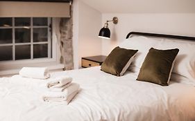 Bankers Quarters - Apt 1